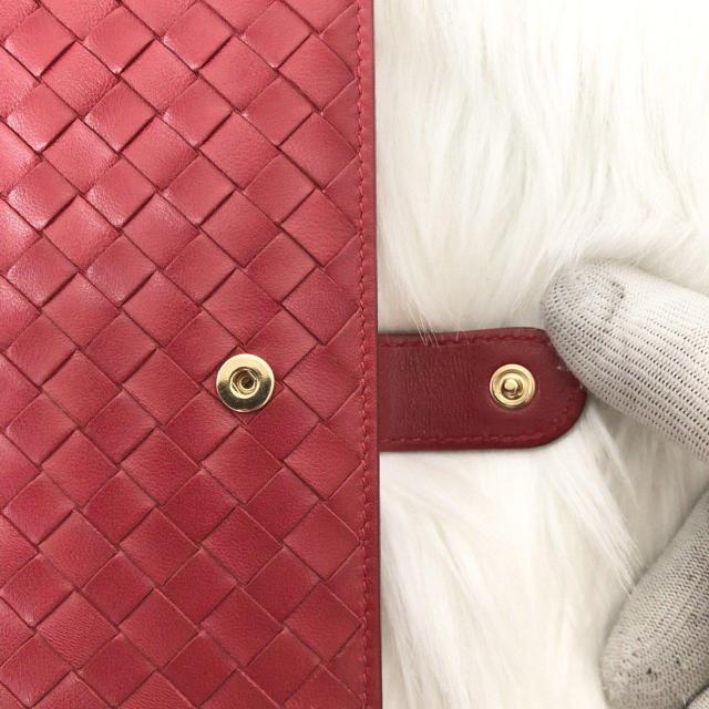 【極美品】 BOTTEGA VENETA ボッテガヴェネタ 二つ折り財布 ミディアムウォレット イントレチャート レッド < ブランド 【極美品】 BOTTEGA VENETA ボッテガヴェネタ 二つ折り財布 ミディアムウォレット イントレチャート レッド < ブランドの