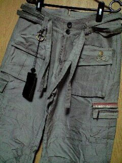 新品ロエン コレクションライン スカル刺繍皺加工シルク混カーゴパンツ 30 < ブランド  新品ロエン コレクションライン スカル刺繍皺加工シルク混カーゴパンツ 30 < ブランドの