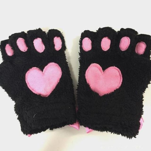 LEGAVENUE もこもこ猫ちゃんフィンガーレスグローブ 黒 < 女性ファッション  LEGAVENUE もこもこ猫ちゃんフィンガーレスグローブ 黒 < 女性ファッションの