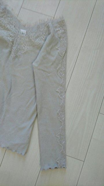 値下げ オメカシ 肩袖レーストップス ベージュ F インナーにも < 女性ファッション  値下げ オメカシ 肩袖レーストップス ベージュ F インナーにも < 女性ファッションの