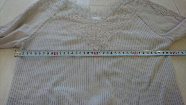 値下げ オメカシ 肩袖レーストップス ベージュ F インナーにも < 女性ファッション  値下げ オメカシ 肩袖レーストップス ベージュ F インナーにも < 女性ファッションの