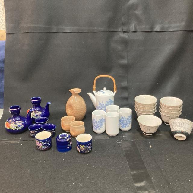 陶磁器 まとめ売り 九谷焼 有田焼 湯呑み 徳利 お猪口 < インテリア/ライフ  陶磁器 まとめ売り 九谷焼 有田焼 湯呑み 徳利 お猪口  < インテリア/ライフの