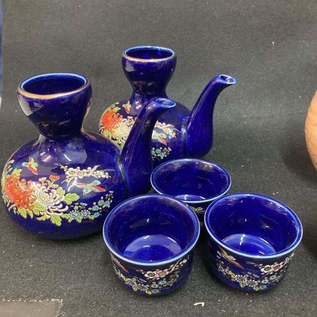 陶磁器 まとめ売り 九谷焼 有田焼 湯呑み 徳利 お猪口 < インテリア/ライフ  陶磁器 まとめ売り 九谷焼 有田焼 湯呑み 徳利 お猪口 < インテリア/ライフの