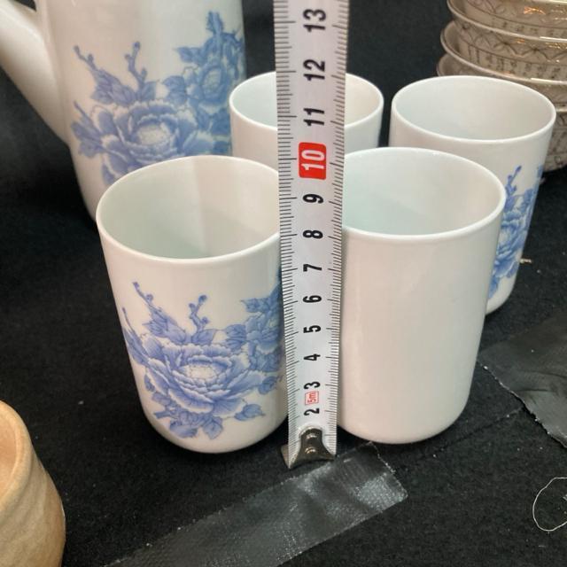 陶磁器 まとめ売り 九谷焼 有田焼 湯呑み 徳利 お猪口 < インテリア/ライフ  陶磁器 まとめ売り 九谷焼 有田焼 湯呑み 徳利 お猪口 < インテリア/ライフの