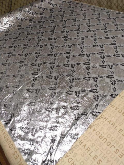 (CQ1091)約108cm幅×約3m・銀ラメジャガード・銀×黒 < ペット/手芸/園芸 (CQ1091)約108cm幅×約3m・銀ラメジャガード・銀×黒 < ペット/手芸/園芸の