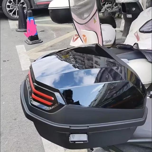 �I�[�g�o�C�X�N�[�^�p���Q�b�W�{�b�N�X���A�{�b�N�X�w�����b�g��ו�����R����܂� �� ������/�o�C�N