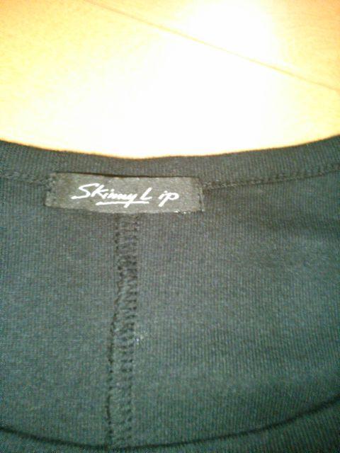 ★スキニーリップ★超カワタレロゴカットソー★BK★ < ブランド ★スキニーリップ★超カワタレロゴカットソー★BK★ < ブランドの