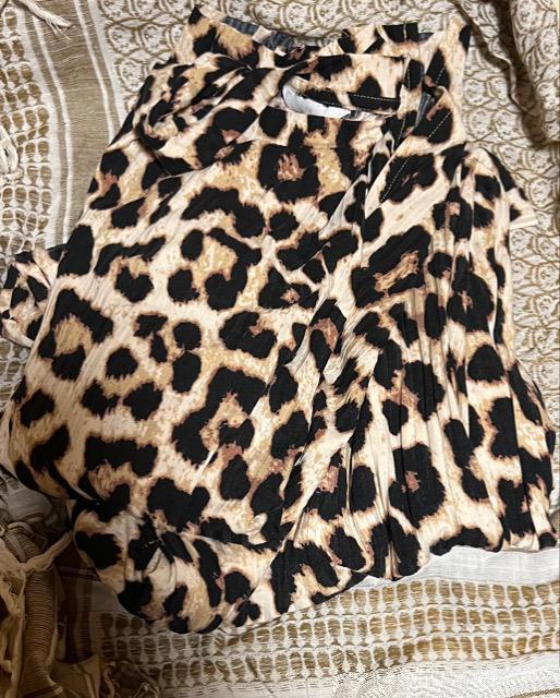 H&M upc@uTVc@gp@Zbg  uh 