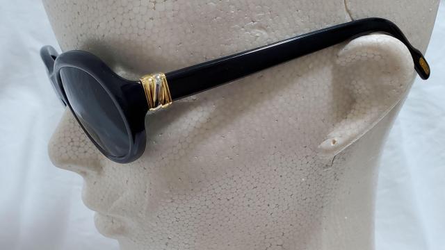 正規 カルティエ トリニティ 3連リング オーバルフルフレームサングラス 黒 クラシックラグジュアリーアイウェア 眼鏡 男女兼用 < ブランド 正規 カルティエ トリニティ 3連リング オーバルフルフレームサングラス 黒 クラシックラグジュアリーアイウェア 眼鏡 男女兼用 < ブランドの