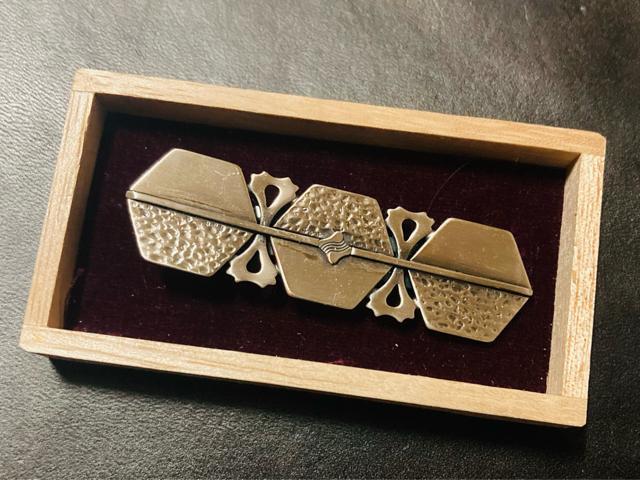 北海道博覧会 ビンテージ マネークリップ 彫金 ネクタイピン 激レア 金属 雪の結晶 < 男性ファッション  北海道博覧会 ビンテージ マネークリップ 彫金 ネクタイピン 激レア 金属 雪の結晶 < 男性ファッションの