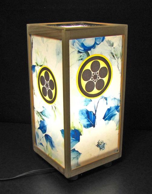 ★家紋の宿り木/森羅万象=「丸に梅鉢」(家紋変更可)/至福の明り・心温まるひととき/LED昼白色・ラミネート加工・檜枠造・軽量/ < 家電/AV  ★家紋の宿り木/森羅万象=「丸に梅鉢」(家紋変更可)/至福の明り・心温まるひととき/LED昼白色・ラミネート加工・檜枠造・軽量/ < 家電/AVの