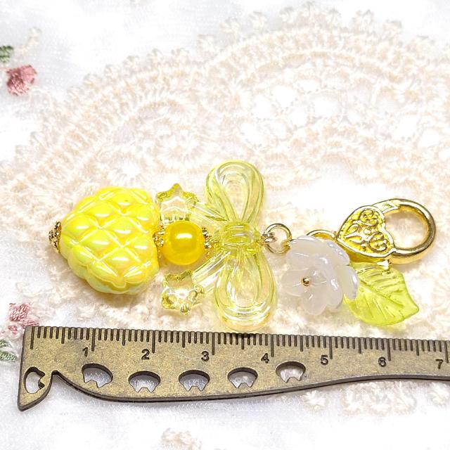 ハンドメイド☆キーホルダー☆クリアリボン黄色☆ハート < 女性ファッション  ハンドメイド☆キーホルダー☆クリアリボン黄色☆ハート < 女性ファッションの
