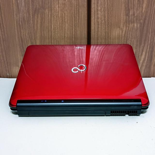 FUJITSU LIFEBOOK Corei7 ������16GB SSD512GB Web�J���� Windows11 Office �� PC�{��/���Ӌ@��� 