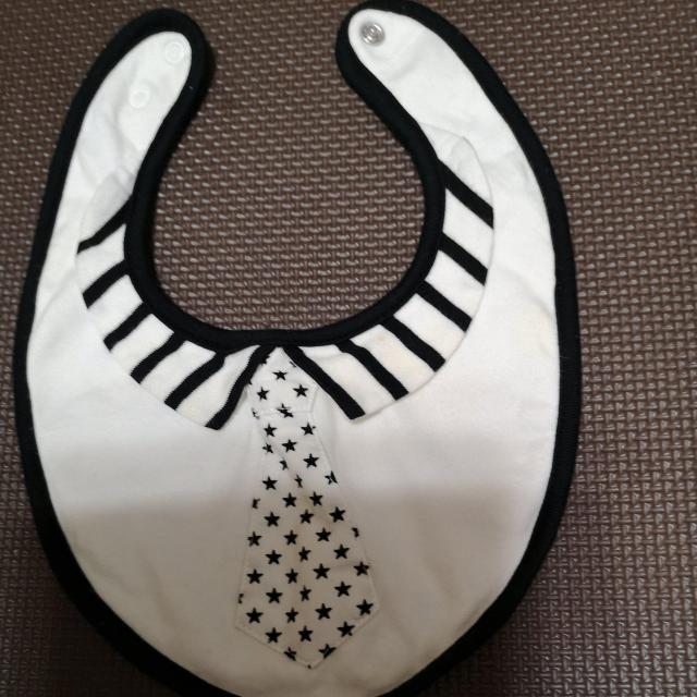 COMME CA FOSSETTEのベビー服上下セットとスタイ80cm < キッズ/ベビー  COMME CA FOSSETTEのベビー服上下セットとスタイ80cm < キッズ/ベビーの