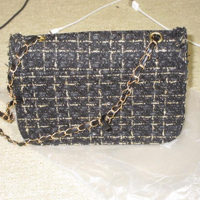 未使用☆ハローキティ*ツイード生地チェーンミニバッグ*ショルダーバッグ(ブラック) < 女性ファッション 未使用☆ハローキティ*ツイード生地チェーンミニバッグ*ショルダーバッグ(ブラック) < 女性ファッションの
