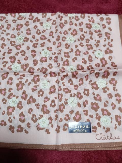 レア 新品 CLATHAS クレイサス 大判 ハンカチ 豹柄 ピンク < ブランド  レア 新品 CLATHAS クレイサス 大判 ハンカチ 豹柄 ピンク  < ブランドの