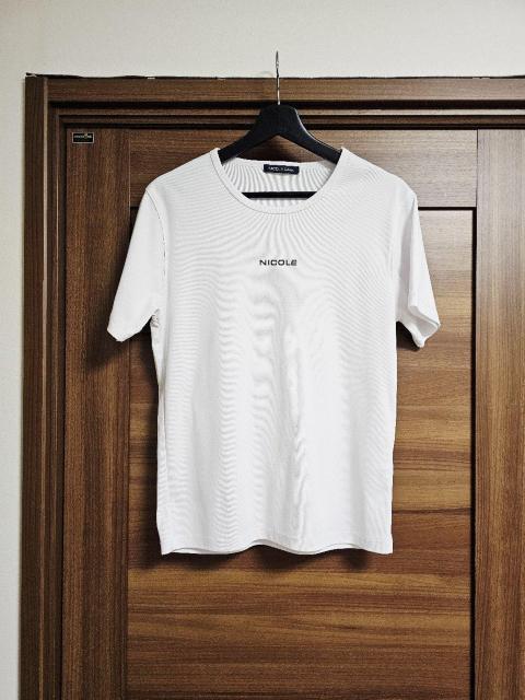 (2) NICOLE ロゴTシャツ 白×黒 ニコル < ブランド (2) NICOLE ロゴTシャツ 白×黒 ニコル < ブランドの