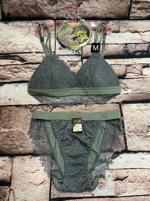 送料無料!綺麗で可愛い!アイラッシュ総レース使い!ノンワイヤーブラ1枚&ショーツ1枚(画像から)1セット《B》 < 女性ファッション 送料無料!綺麗で可愛い!アイラッシュ総レース使い!ノンワイヤーブラ1枚&ショーツ1枚(画像から)1セット《B》 < 女性ファッションの