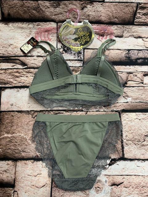 送料無料!綺麗で可愛い!アイラッシュ総レース使い!ノンワイヤーブラ1枚&ショーツ1枚(画像から)1セット《B》 < 女性ファッション 送料無料!綺麗で可愛い!アイラッシュ総レース使い!ノンワイヤーブラ1枚&ショーツ1枚(画像から)1セット《B》 < 女性ファッションの