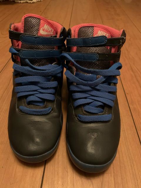 NIKE ���i�@23.5  �� �u�����h�� 