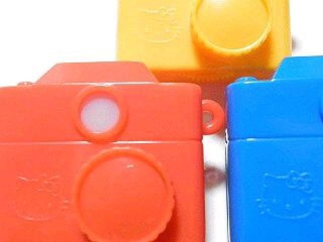 【キティ】可愛い♪画像コマ送り6種類 ミニチュアミニカメラ イエロー < おもちゃ 【キティ】可愛い♪画像コマ送り6種類 ミニチュアミニカメラ イエロー < おもちゃの