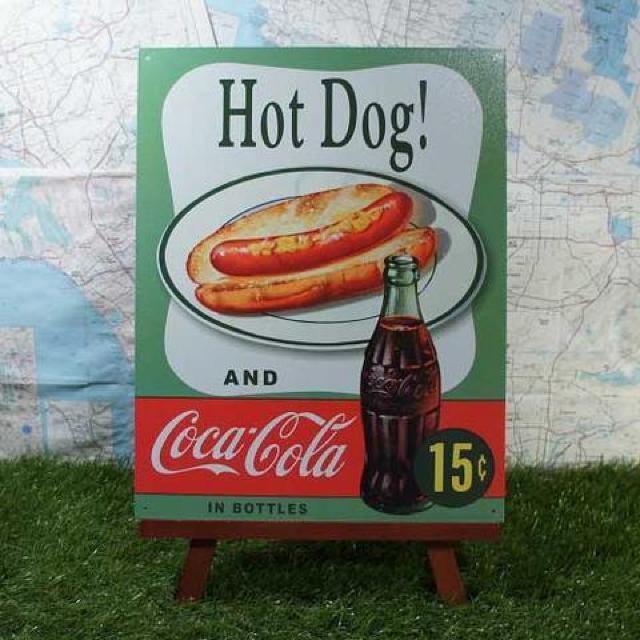ViyuLŔzCoca-Cola^RJER[@Hot Dog!@15   zr[ 
