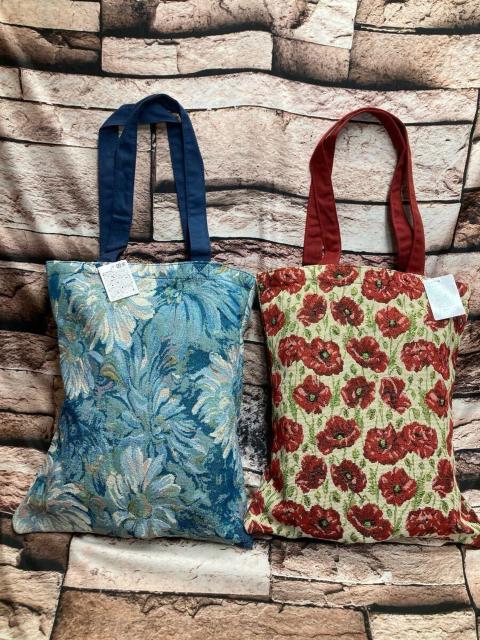 送料無料!お洒落なレトロアンティーク調フラワー柄ゴブラン織り!肩掛け縦型 トートバッグ(画像から)1個2,200円が < 女性ファッション  送料無料!お洒落なレトロアンティーク調フラワー柄ゴブラン織り!肩掛け縦型 トートバッグ(画像から)1個2,200円が  < 女性ファッションの