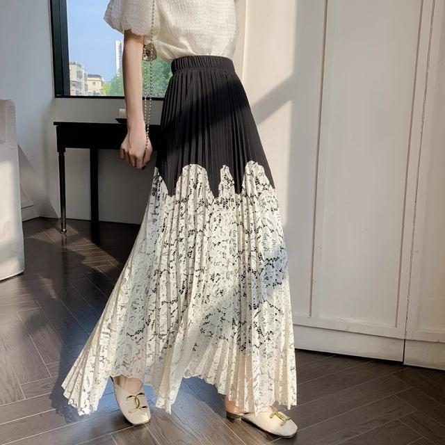 裏地付き レース切り替え プリーツ ロング丈スカート 大きいサイズ < 女性ファッション 裏地付き レース切り替え プリーツ ロング丈スカート 大きいサイズ < 女性ファッションの