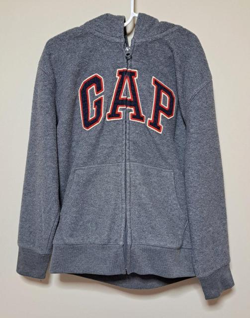 GAP ジップアップパーカー グレー キッズ 130cm < キッズ/ベビー GAP ジップアップパーカー グレー キッズ 130cm < キッズ/ベビーの
