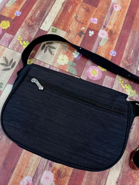 感謝を込めて★Kipling (キプリング) ショルダーバッグブラック 軽量 モンキーチャーム付&ニットワンピ★1000円スタート < ブランド 感謝を込めて★Kipling (キプリング) ショルダーバッグブラック 軽量 モンキーチャーム付&ニットワンピ★1000円スタート < ブランドの