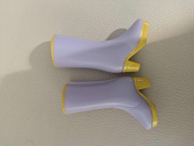 ドール用ブーツ ラベンダー×イエロー ヒール付き 人形アウトフィット小物 靴 < おもちゃ ドール用ブーツ ラベンダー×イエロー ヒール付き 人形アウトフィット小物 靴 < おもちゃの