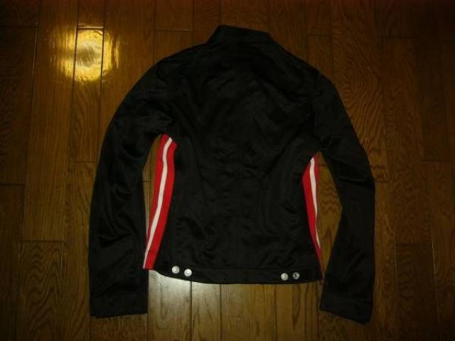 美中古JUNYAWATANABE×Levi'sラインデニム型ジャケット黒SS < ブランド  美中古JUNYAWATANABE×Levi'sラインデニム型ジャケット黒SS < ブランドの