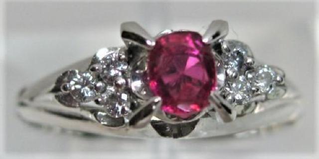 Pt900 プラチナ リング 指輪 ルビー0.35ct ダイヤ0.10ct < 女性アクセサリー/時計  Pt900 プラチナ リング 指輪 ルビー0.35ct ダイヤ0.10ct < 女性アクセサリー/時計の