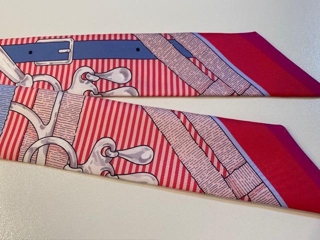 新品同様 HERMES エルメス トゥイリー スカーフ 正規品 < ブランド  新品同様 HERMES エルメス トゥイリー スカーフ 正規品 < ブランドの