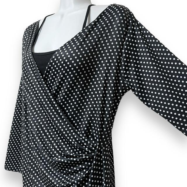 【新品/ellerie】胸元カシュクールドット柄ワンピース < ブランド  【新品/ellerie】胸元カシュクールドット柄ワンピース < ブランドの