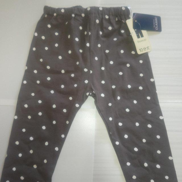 新品タグ付き ドット柄レギンス 10分丈 サイズ95 送料無料 < キッズ/ベビー  新品タグ付き ドット柄レギンス 10分丈 サイズ95 送料無料 < キッズ/ベビーの