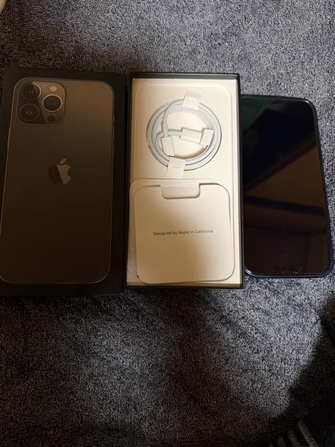 iPhone 13promax未使用です、じゅんでん確認のため確認してます。保護シートもはいってます < 家電/AV iPhone 13promax未使用です、じゅんでん確認のため確認してます。保護シートもはいってます < 家電/AVの