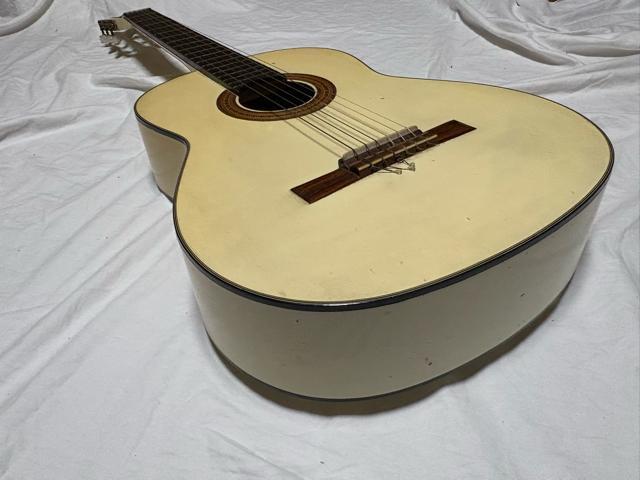 高峰楽器製作所謹製 田園 第九拾號 クラシックギター 良品 1905-09-1 < ホビー 高峰楽器製作所謹製 田園 第九拾號 クラシックギター 良品 1905-09-1 < ホビーの