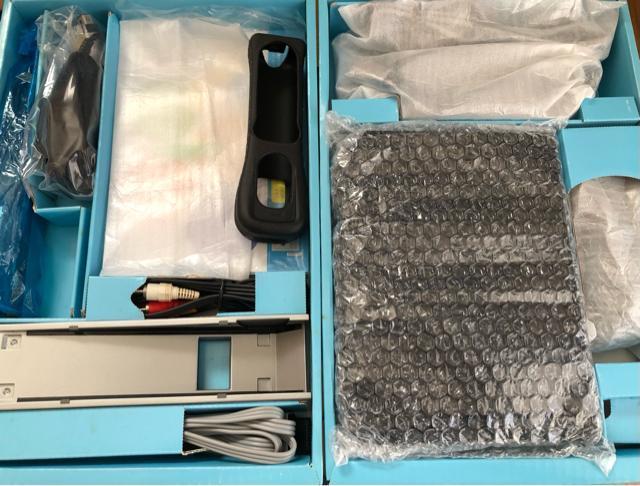 Wii ウィー 箱に傷、箱に黄ばみがありますが、新品未使用品になります。 < ゲーム本体/ソフト Wii ウィー 箱に傷、箱に黄ばみがありますが、新品未使用品になります。 < ゲーム本体/ソフトの