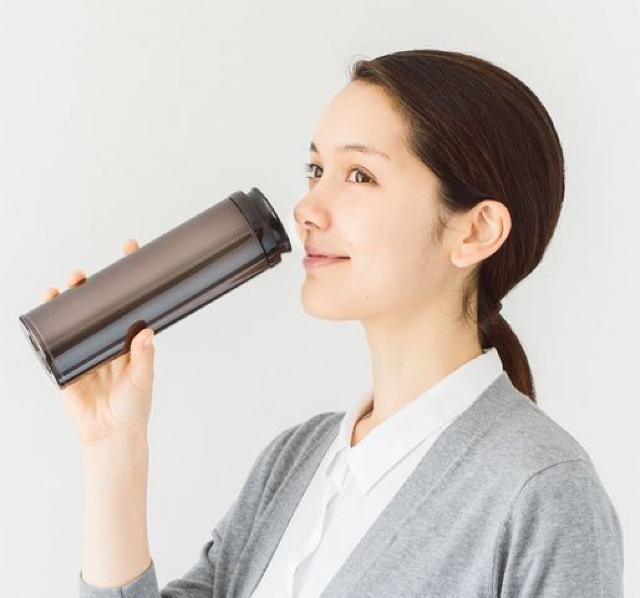 サーモス 水筒 真空断熱ケータイマグ 500ml < レジャー/スポーツ  サーモス 水筒 真空断熱ケータイマグ 500ml < レジャー/スポーツの