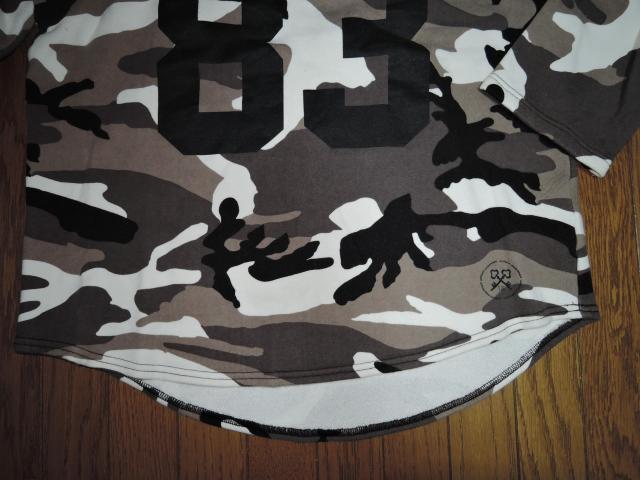 uniform experimen 7分丈 スウェット調 カットソー 2 カモ迷彩柄 フットボール ロンTシャツ SOPHNET. < ブランド  uniform experimen 7分丈 スウェット調 カットソー 2 カモ迷彩柄 フットボール ロンTシャツ SOPHNET. < ブランドの