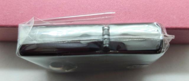 ZIPPO★限定品★ブラックメタルカラー★シリアルナンバー入★ハートレリーフ★ラインストーン入★ストラップ付★新品未使用★送料無料 < 男性ファッション ZIPPO★限定品★ブラックメタルカラー★シリアルナンバー入★ハートレリーフ★ラインストーン入★ストラップ付★新品未使用★送料無料 < 男性ファッションの