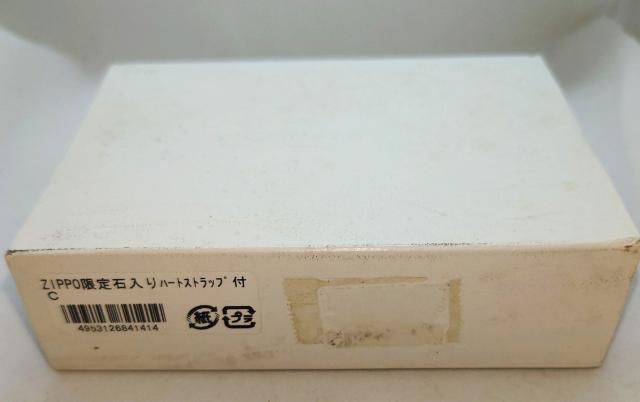 ZIPPO★限定品★ブラックメタルカラー★シリアルナンバー入★ハートレリーフ★ラインストーン入★ストラップ付★新品未使用★送料無料 < 男性ファッション ZIPPO★限定品★ブラックメタルカラー★シリアルナンバー入★ハートレリーフ★ラインストーン入★ストラップ付★新品未使用★送料無料 < 男性ファッションの