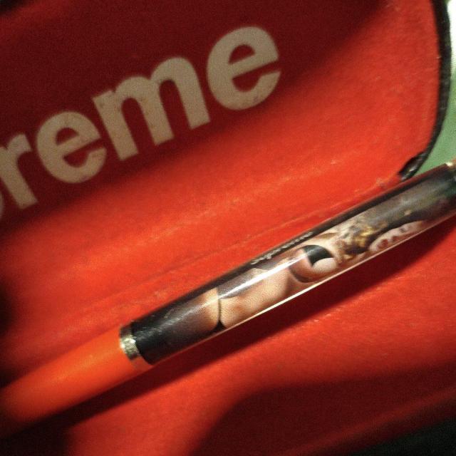 sobW{[y4{Zbg Vv[ re[W