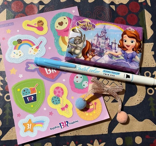 サーティワン非売品ステッカー★ペン ヘアピン ティッシュセット < インテリア/ライフ  サーティワン非売品ステッカー★ペン ヘアピン ティッシュセット  < インテリア/ライフの