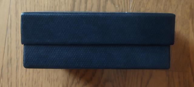 dunhill ダンヒル 黒いボックス空箱 内側黄色 カード付き < ブランド dunhill ダンヒル 黒いボックス空箱 内側黄色 カード付き < ブランドの