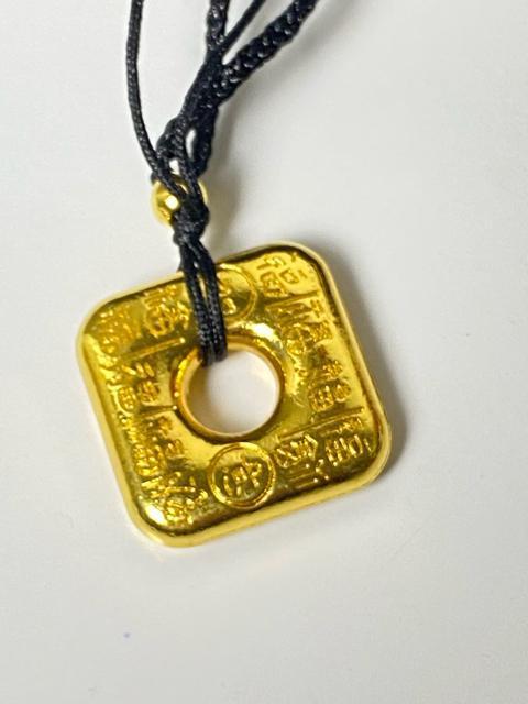 【縁起物】百福 招財進宝 金運アップ お守り ペンダントトップ ゴールド 根付 < ホビー 【縁起物】百福 招財進宝 金運アップ お守り ペンダントトップ ゴールド 根付 < ホビーの