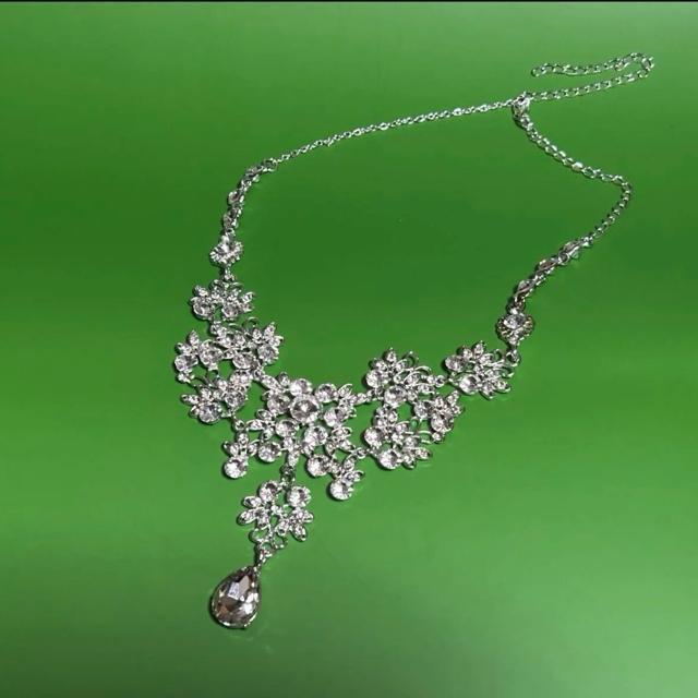 ���C���X�g�[���l�b�N���X�@�S�[�W���X�@�h���b�V�[�@�p�[�e�B�@�_���X�h���X�ɂ��@���i�Ǘ��ԍ��h���b�V�[�@�l�b�N���X�y���������z  �� �����A�N�Z�T���[/���v�� 