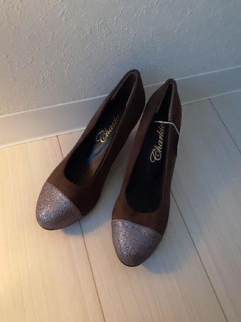 新品■CHARKIES チャーキーズ◆つま先ヒールラメ ブラウンベロア 2トーン パンプス◆23cm < 女性ファッション  新品■CHARKIES チャーキーズ◆つま先ヒールラメ ブラウンベロア 2トーン パンプス◆23cm < 女性ファッションの