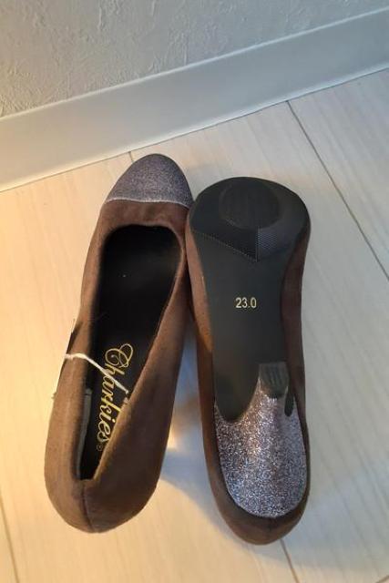 新品■CHARKIES チャーキーズ◆つま先ヒールラメ ブラウンベロア 2トーン パンプス◆23cm < 女性ファッション  新品■CHARKIES チャーキーズ◆つま先ヒールラメ ブラウンベロア 2トーン パンプス◆23cm < 女性ファッションの